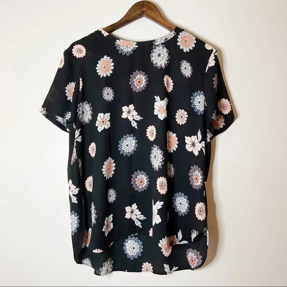 None Tops - FLORAL PATTERNED BLOUSE TOP PASTEL COLORS SHORT SLEEVE SIZE XL